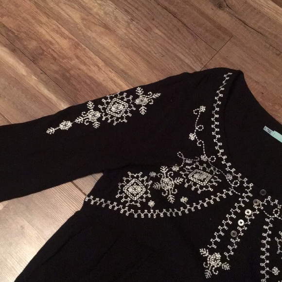 Maurice’s top size large - Picture 4 of 4